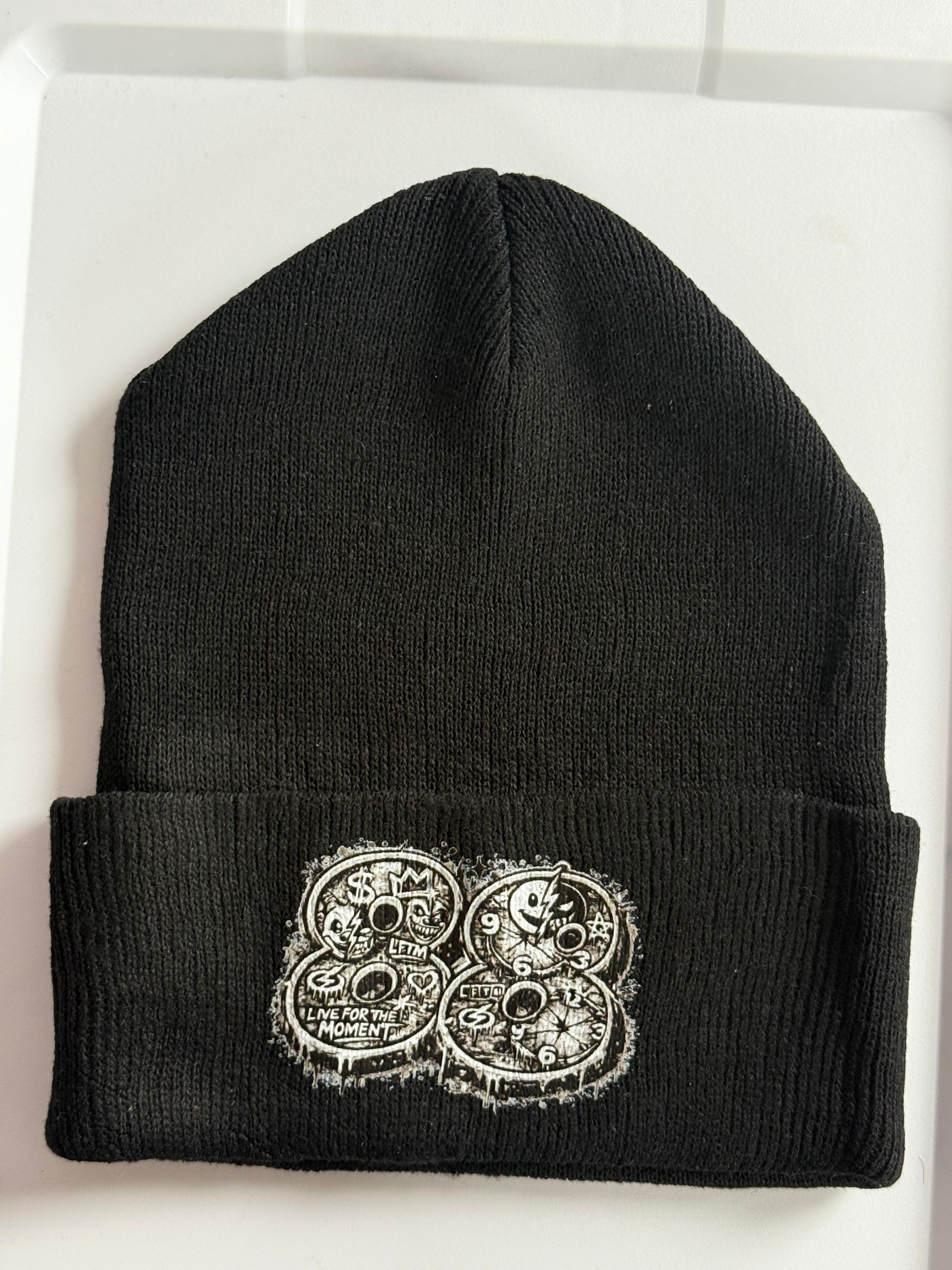 88 Black/White Beanie